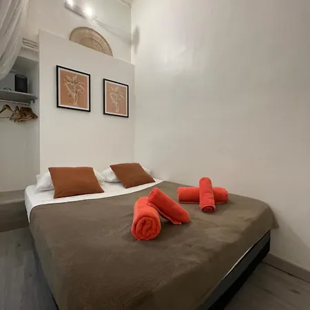 Lägenhet La Maquette - A 2 Pas Des Arenes