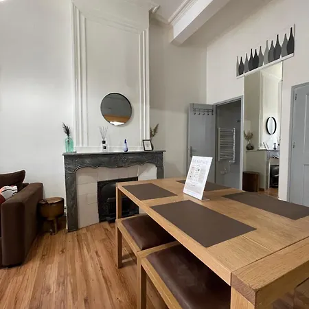 Lägenhet La Maquette - A 2 Pas Des Arenes Nîmes